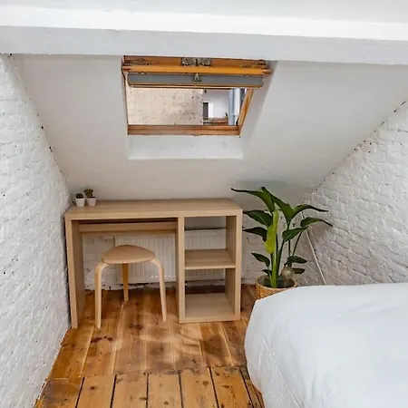 Cosy House With Garden Near Antwerp-central Semesterbostad
